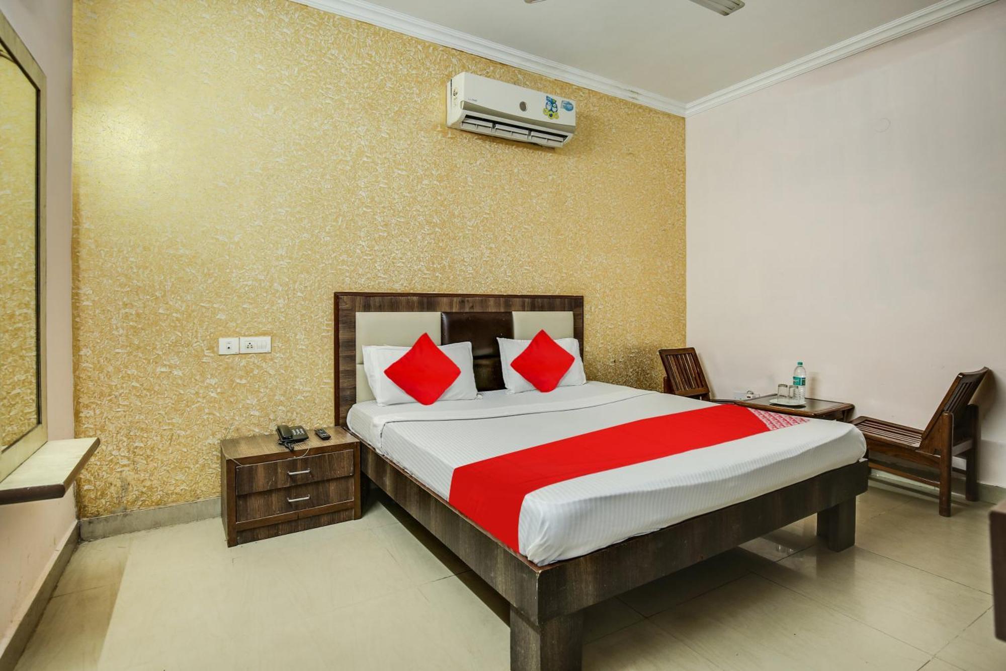 Hotel O Royal Mohali エクステリア 写真
