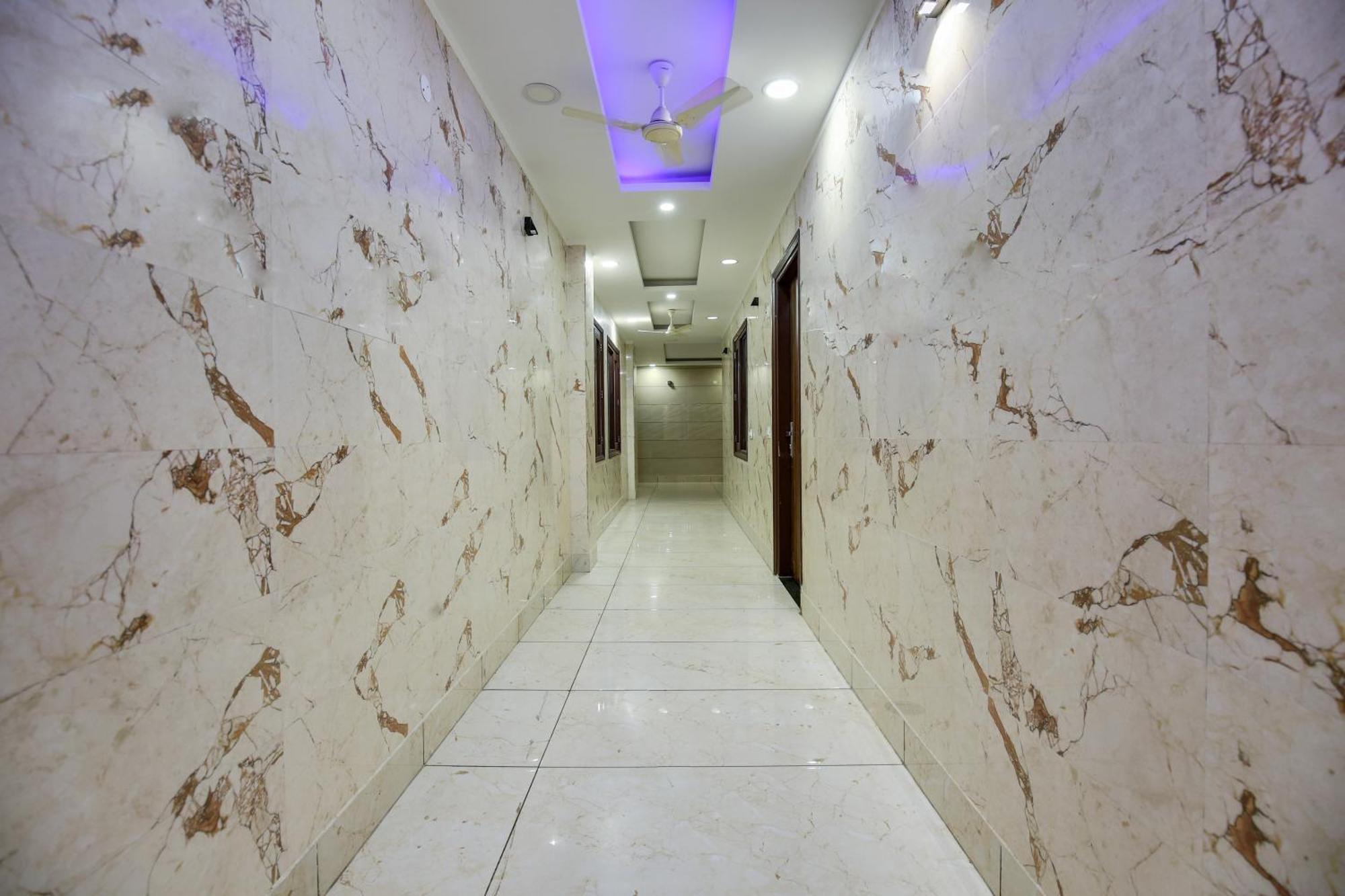 Hotel O Royal Mohali エクステリア 写真
